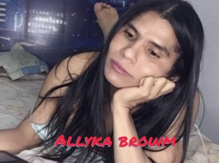 Allyka_browm