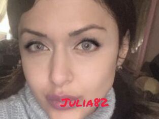 Julia82