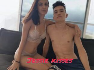 Jessie_kisses