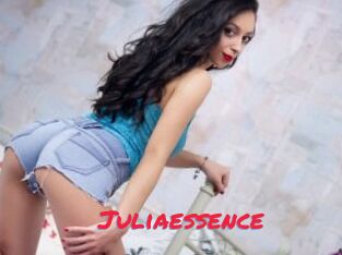 Juliaessence