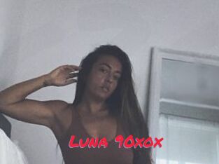 Luna_90xox