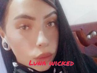 Luna_wicked