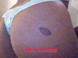 Mia_Cainee
