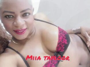 miia_tayloor Cam2cam Live