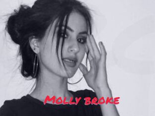 Molly_broke