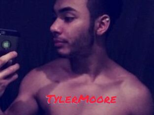 Tyler_Moore